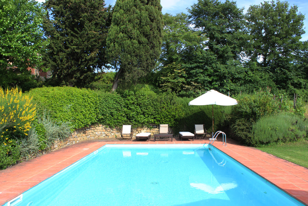 Panzano Vista 17 - Chianti villa sleeps 4, 2 bedrooms 1 bathroom Celebrate Chianti wines