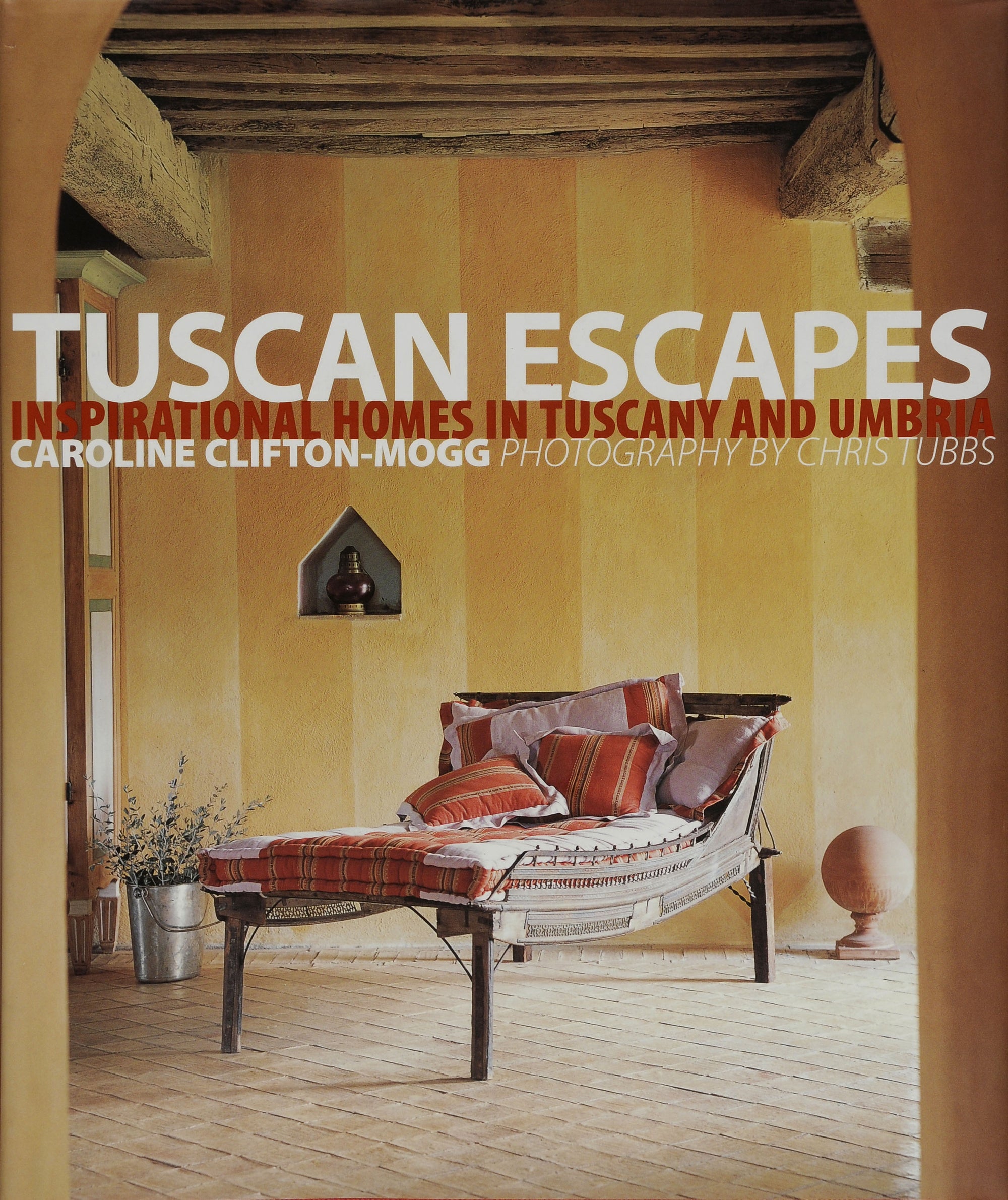 Lavacchio - Tuscan villa sleeps 10 with guest houses up to 18