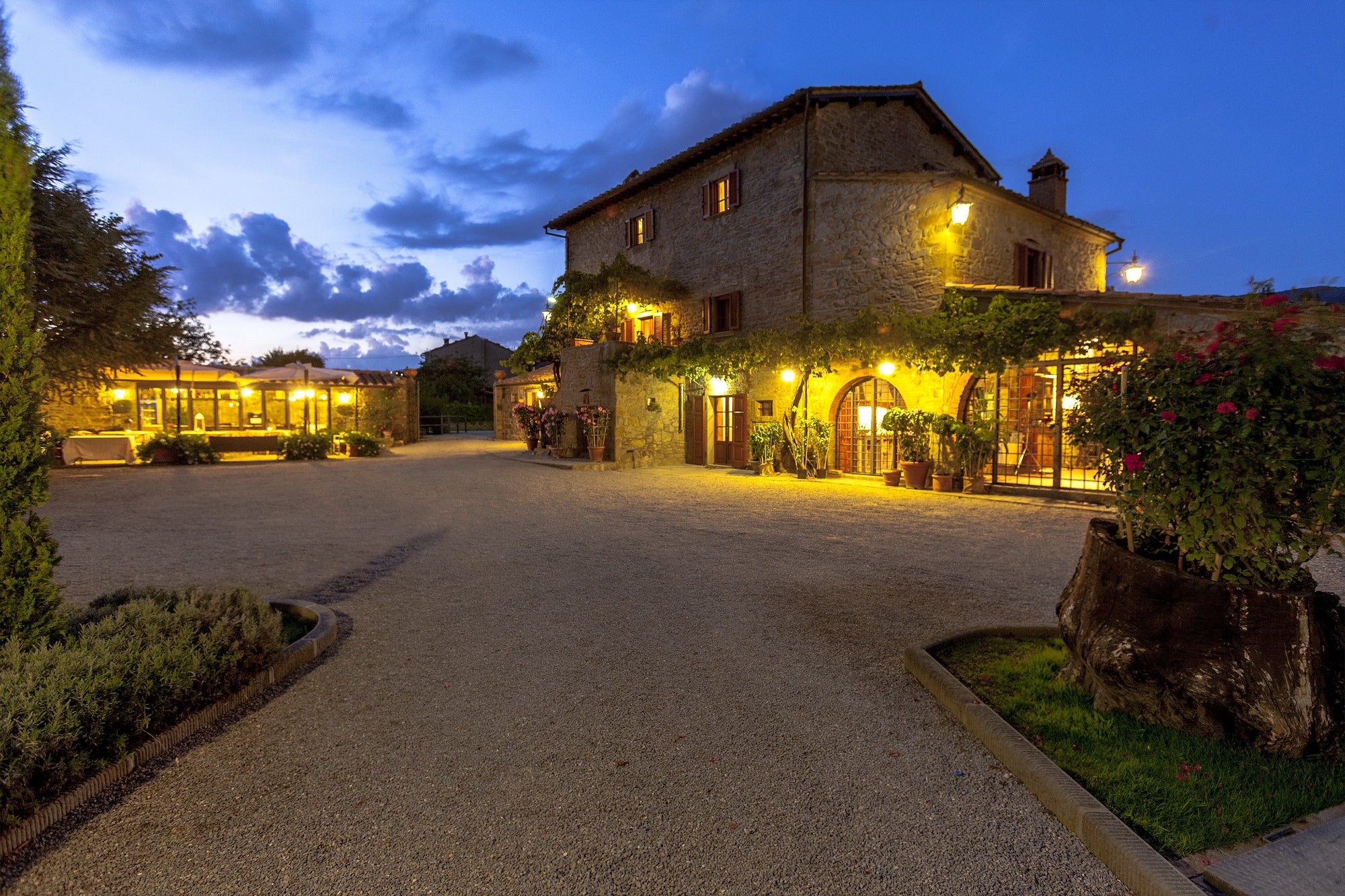 Podere Vittorio - beautiful agriturismo sleeps up to 25