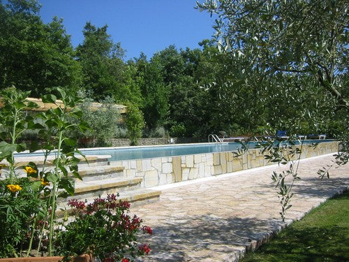 La Pietra beautiful villa near Cortona sleeps 11 - 13; prices date dependant