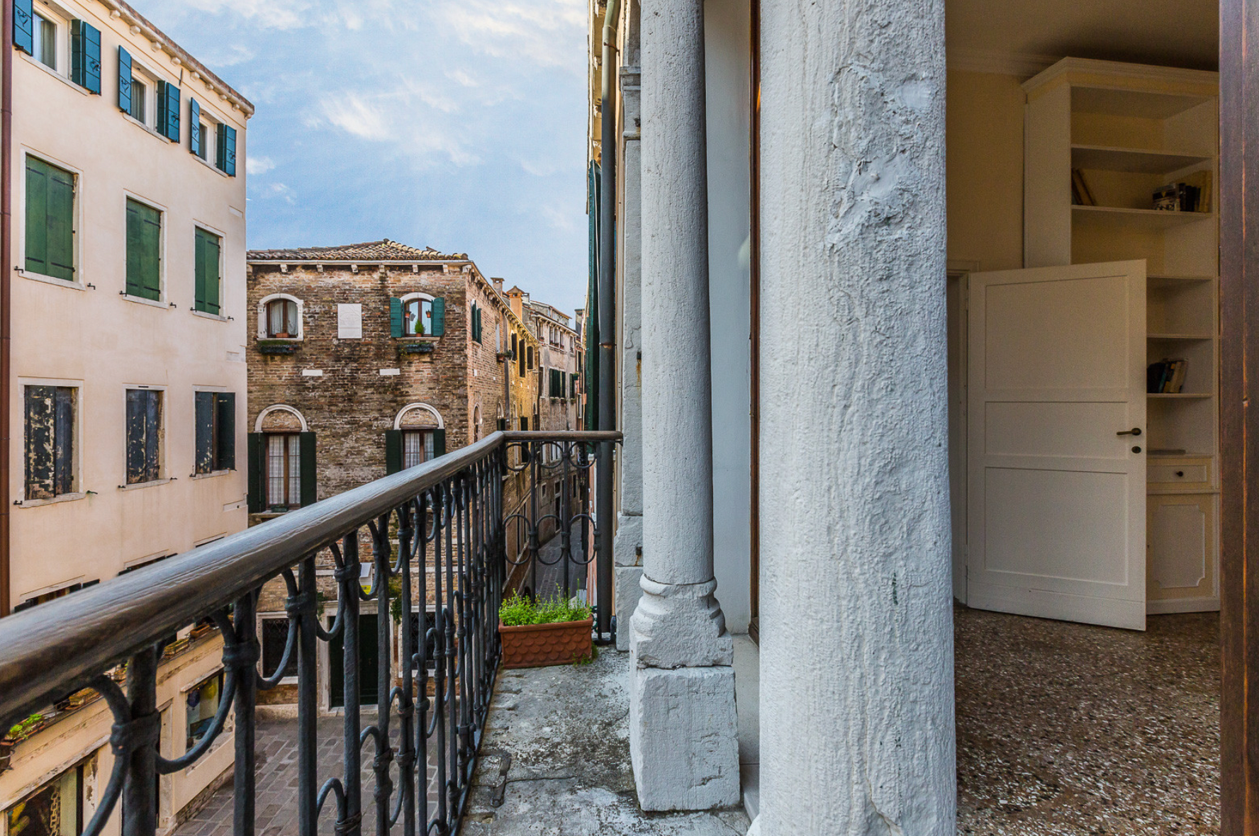 Grassi 2 - Venice apartment sleeps 2 (+2)