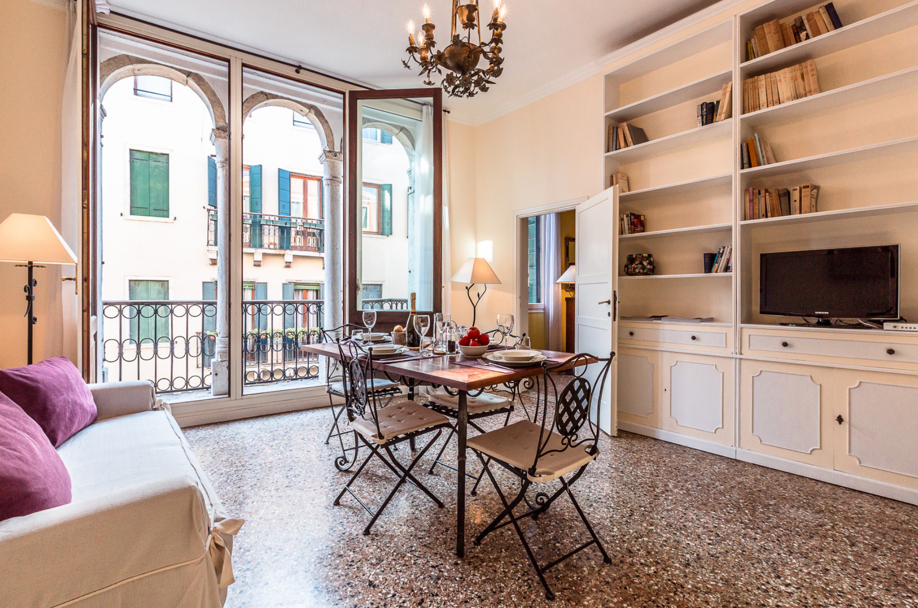 Grassi 2 - Venice apartment sleeps 2 (+2)