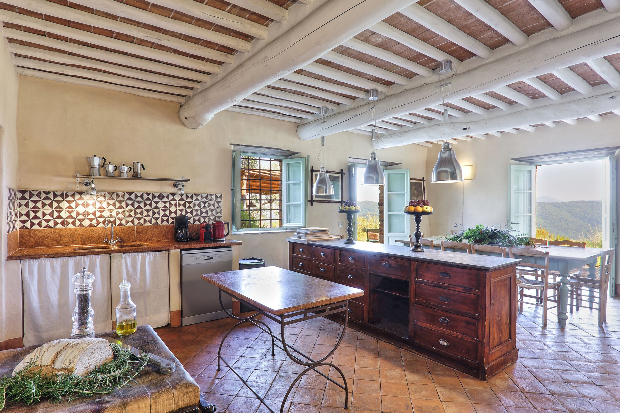 Sorgente - villa near Lucca sleep up to 10, 5 bedrooms, 6 bathrooms