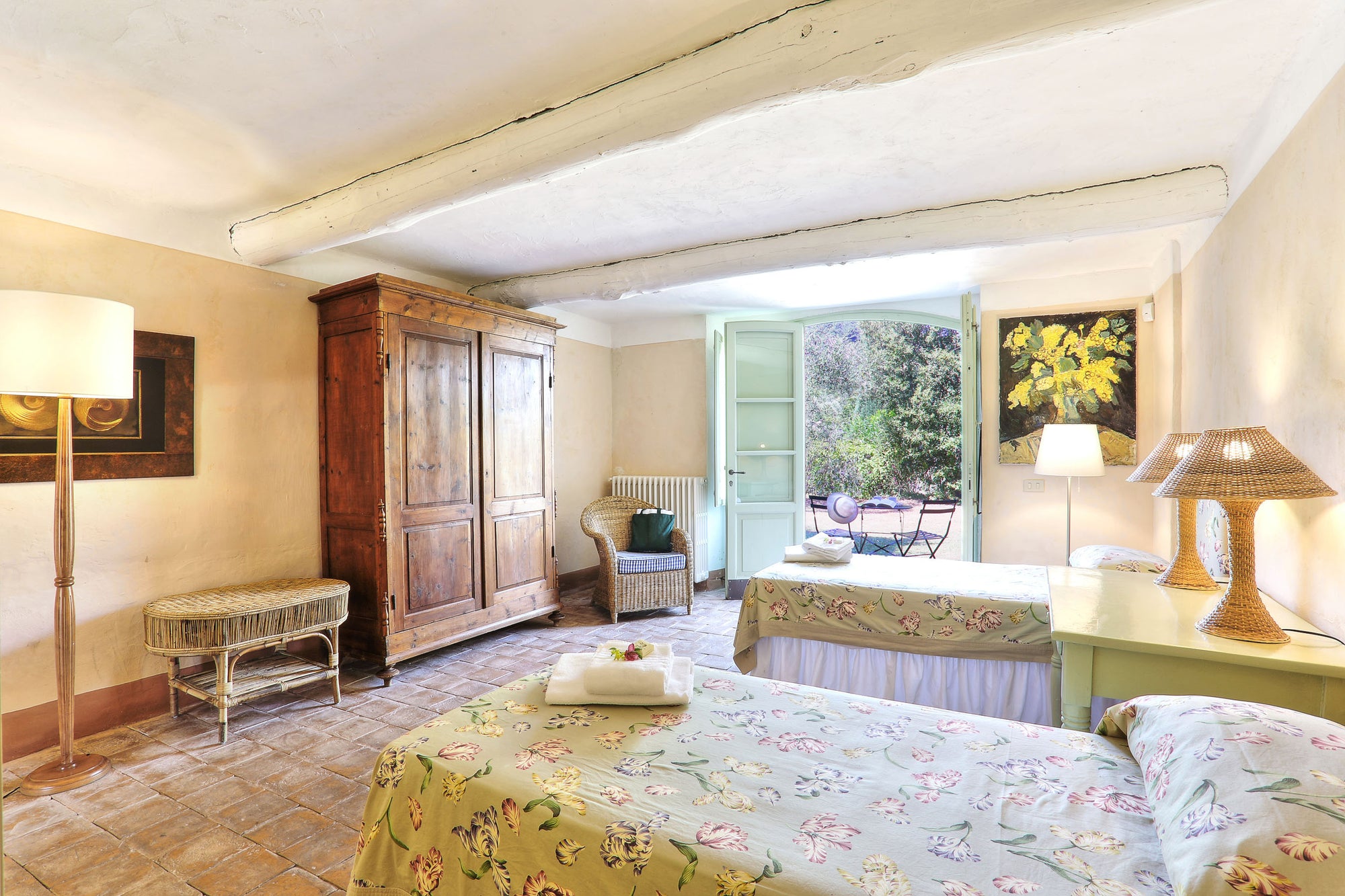 Sorgente - villa near Lucca sleep up to 10, 5 bedrooms, 6 bathrooms