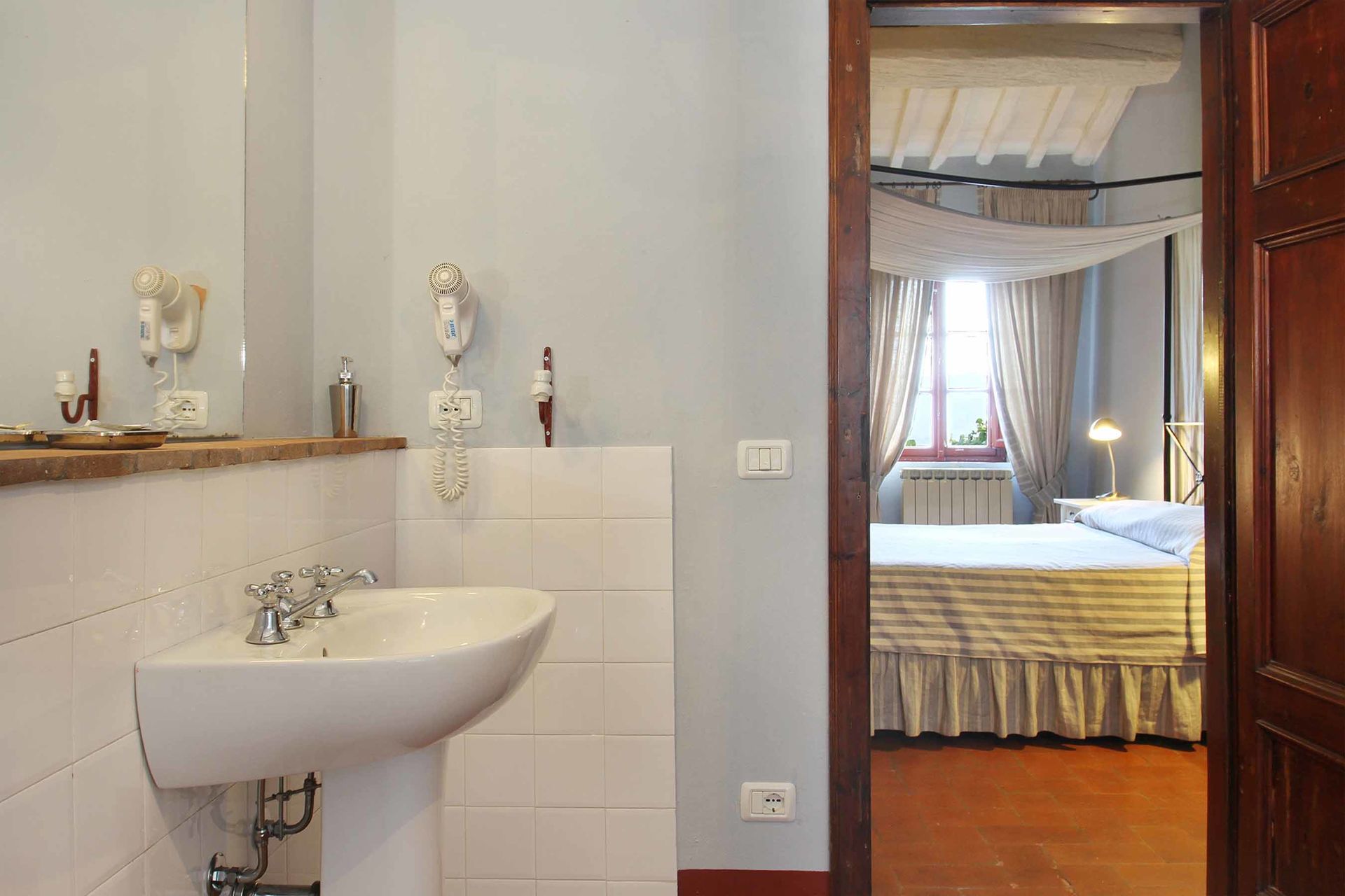 Borgo di Marcello - various units  to sleep 4, 6 rent whole property to Sleep up to 34