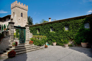 Montelopio - Tuscan villa sleeps up to 9, 5 bedrooms, 5 bathrooms