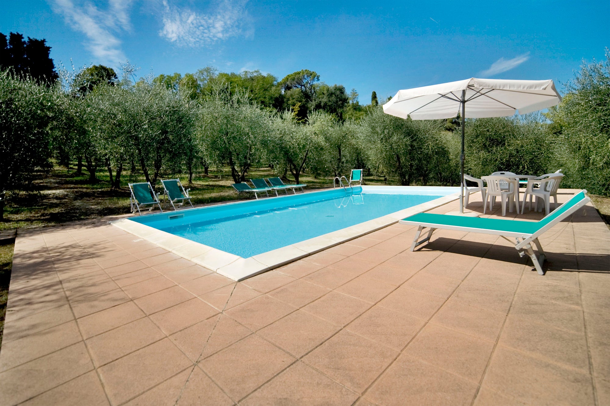 Montelopio - Tuscan villa sleeps up to 9, 5 bedrooms, 5 bathrooms