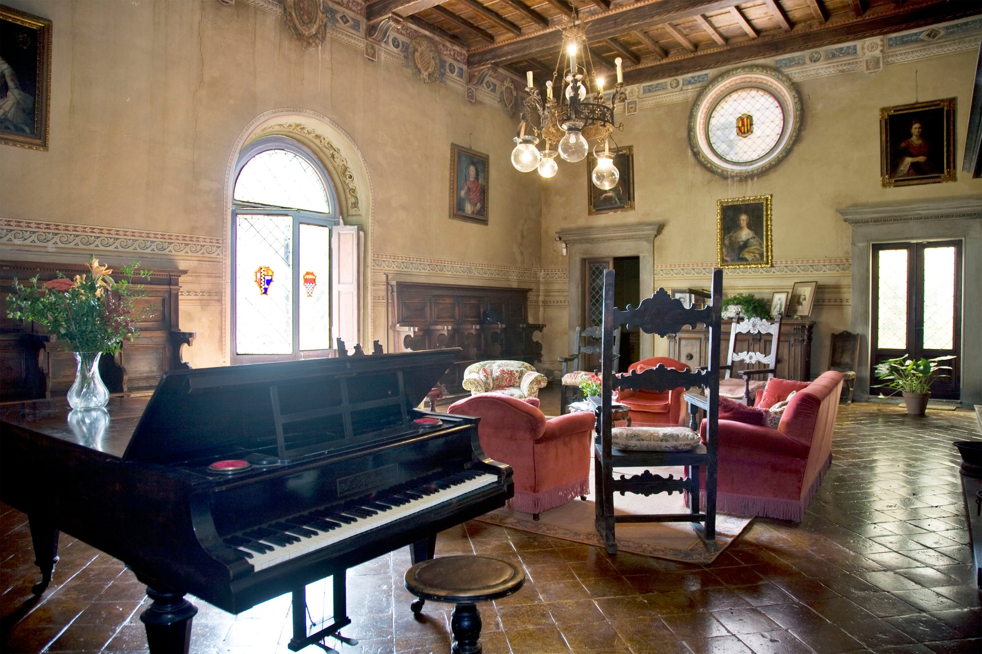 Montelopio - Tuscan villa sleeps up to 9, 5 bedrooms, 5 bathrooms